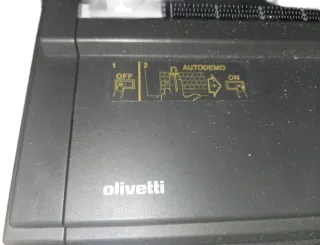 Máquina de escribir Olivety Vintage