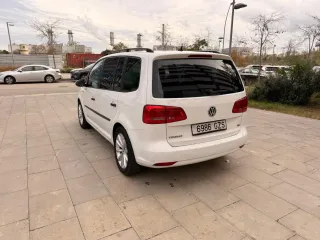 Volkswagen Touran 2011