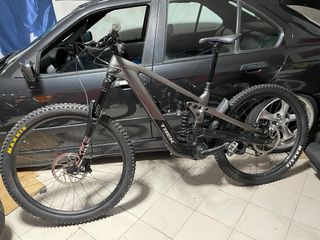 Bicicleta de enduro Trek slash +