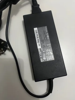 Cargador Chicony A20-240P2A MSI 240W