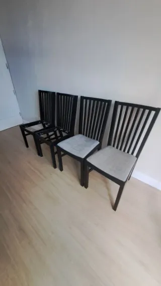 Sillas negras Ikea tapizadas