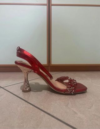 Sandalo tacco clessidra rosso con strass
