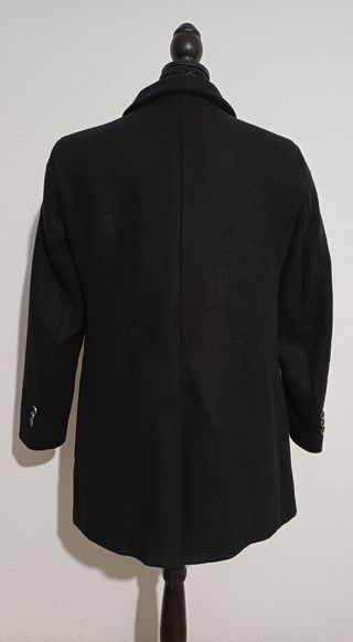 Gabardina Negra Hombre Corte Entallado Elegante