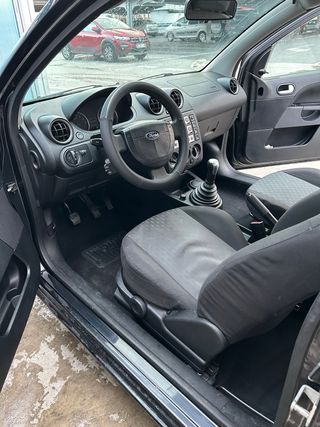 Ford Fiesta 2003