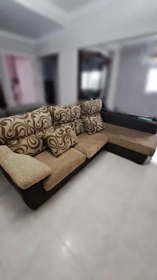 Sofá grande 3 plazas beige y marrón