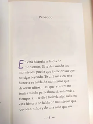 Guapas, listas y valientes. La niña de las adiv...