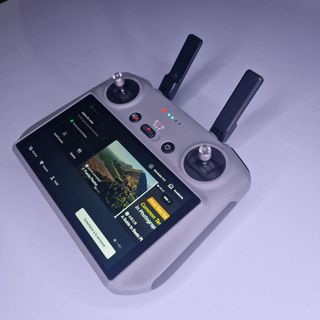 DJI RC 2 Mando con Pantalla FHD 5.5"