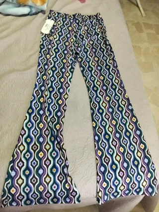 Pantalón Mallas Estampado Geométrico con etiqueta