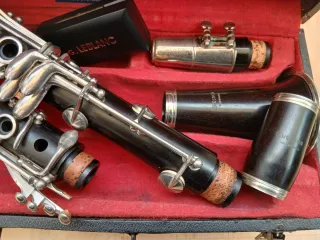 COUESNON France Clarinete Madera Sib