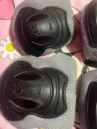 Casco y rodilleras para bici