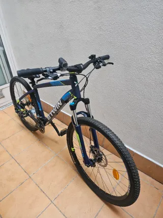 Bicicleta de montaña Btwin Rockrider 520