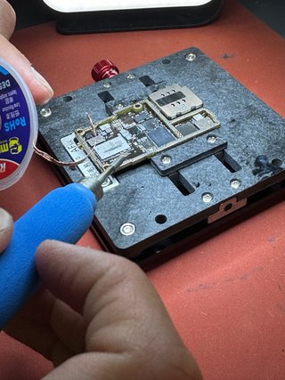 iPhone Apple. Reparaciones de periféricos.