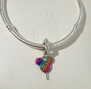 Charm Colgante Silueta Mickey de Disney Arcoíris