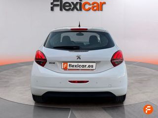 Peugeot 208 5P Signature 1.2L PureTech 81KW (110CV)