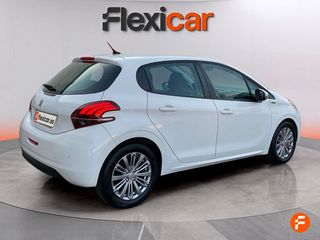 Peugeot 208 5P Signature 1.2L PureTech 81KW (110CV)