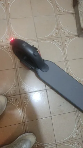 Patinete Xiaomi M365 Nuevo con cargador original.