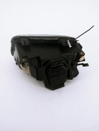 Audi 22419552 8d0941030 faro derecho a4 (8d2, b5)