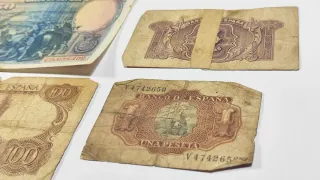 Lote 4 Billetes 100, 50, 5 y 1 pesetas