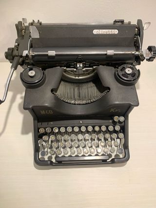 Macchina da scrivere Olivetti M40 Kr rara!!!!
