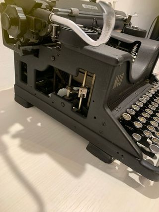 Macchina da scrivere Olivetti M40 Kr rara!!!!