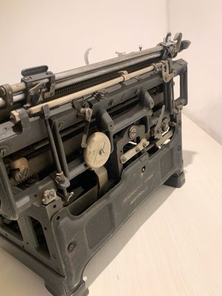 Macchina da scrivere Olivetti M40 Kr rara!!!!