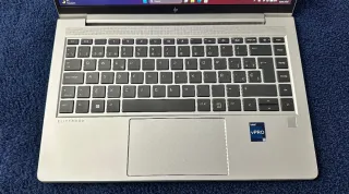HP Elitebook 640 G9 Pantalla Táctil