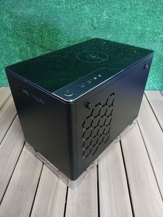 Torre PC InWin A1 Mini-ITX Negra USB 3.0 RGB