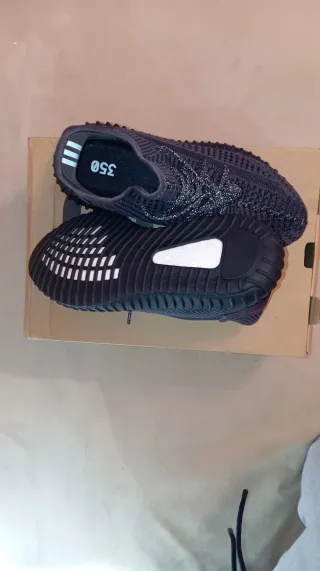 Adidas Yeezy 350 Boost