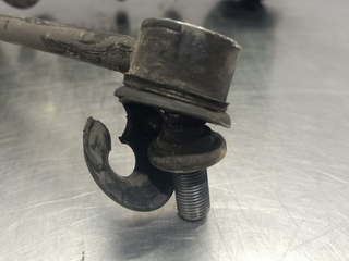 AMORTIGUADOR DELANTERO IZQUIERDO TOYOTA AVENSIS (