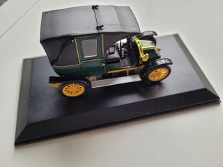 Coche Renault Type AG Taxi de la Marne