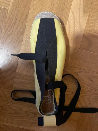 Zapatos VidOrreta Negros y Amarillos