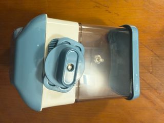 Dispensatore Automatico di Cibo per Animali TOKAYIFE 800ml, Regolabile Senza Corrente per Gabbie