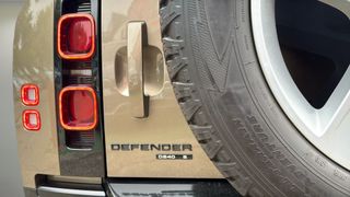 Land Rover Defender 110 D240 S 4WD Auto 177 kW (240 CV)