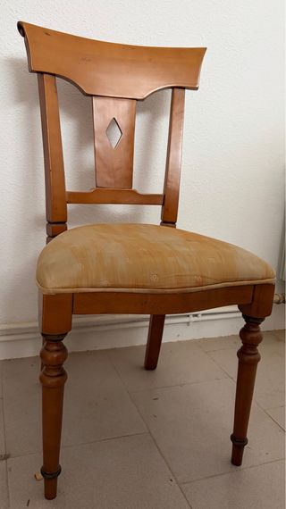 4 Sillas Clásicas Madera Maciza Tapizadas