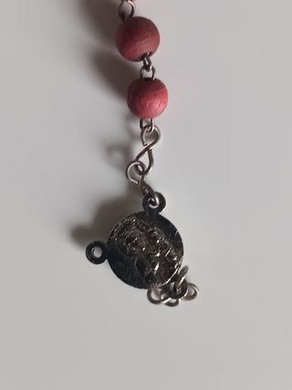 Rosario Padre Pio in legno rosso