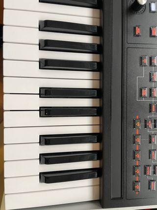 ASM Hydrasynth Keyboard Sintetizador