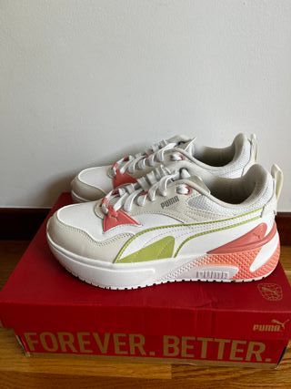 Zapatillas Puma - Talla 40 - Color blanco - Nuevas