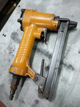 Grapadora Neumática Profesional