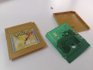 Pokémon Oro Game Boy