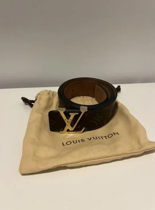 Cinturón LV marrón dorado talla 95