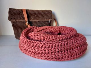 Bolso crochet bandolera marrón