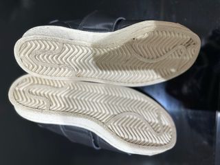 Zapatos Fila Mujer Dorado y Rosa y adidas negro