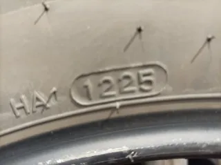 Neumático Hankook 205/65/17 100Y