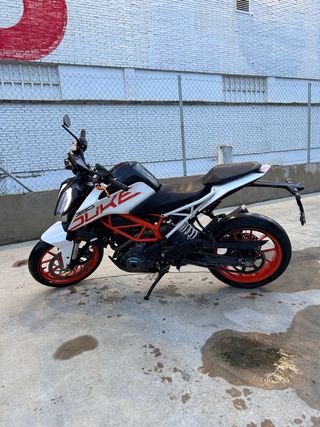 KTM Duke 390