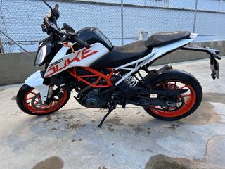 KTM Duke 390