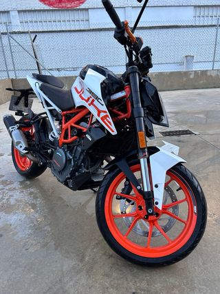 KTM Duke 390