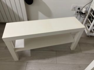 Mesita auxiliar blanca