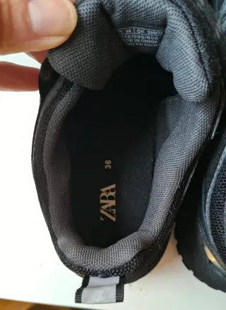 Zapatillas montaña Zara T.36 gris/negro