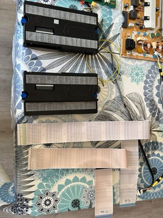 Placas TV UE75TU7172U Samsung y Altavoces