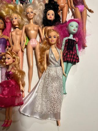 Lotto 15 bambole assortite